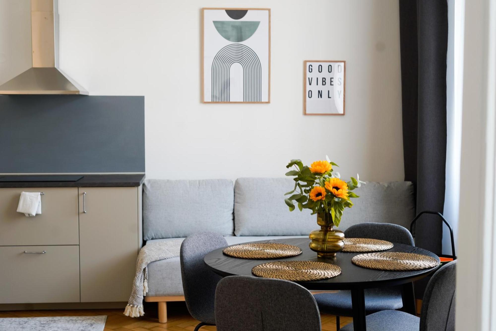 Apartment Dusni Superior Прага Экстерьер фото